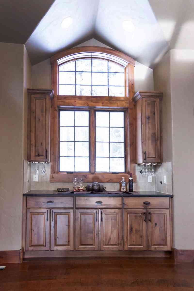 A beautiful bar to entertain guests!