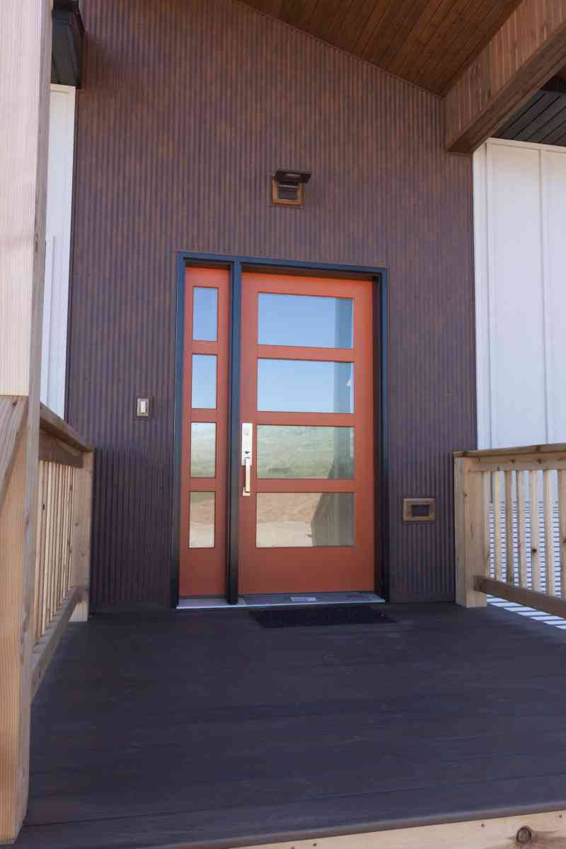 Enter in with a pop of color!