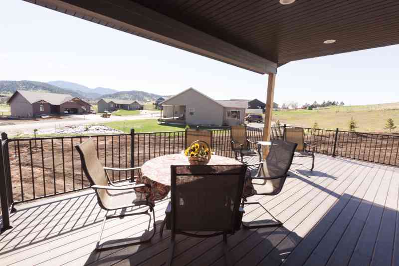 The entertaining dining view.